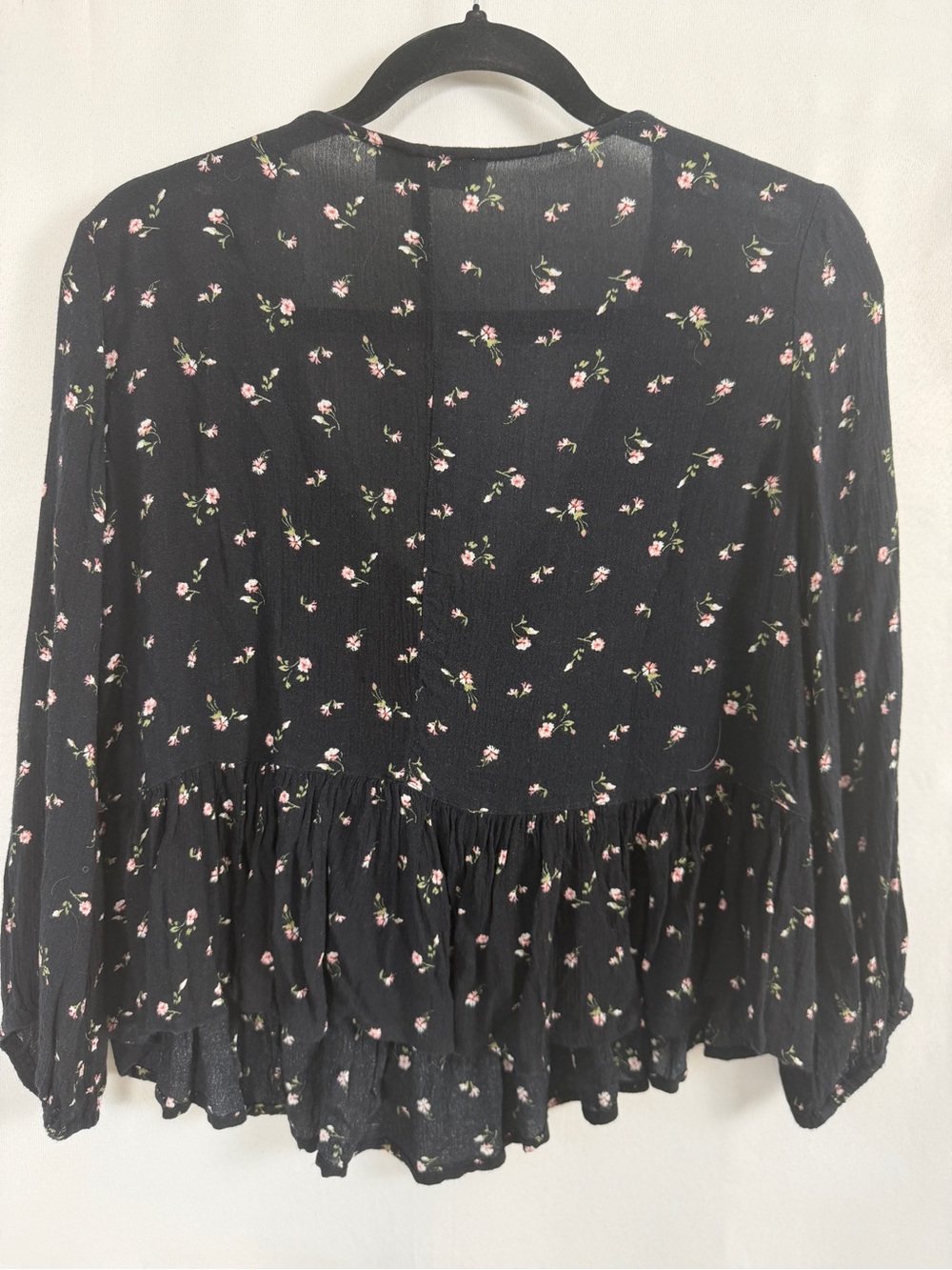 Hollister Black Pink Floral Tie-Front Peplum Blouse Large